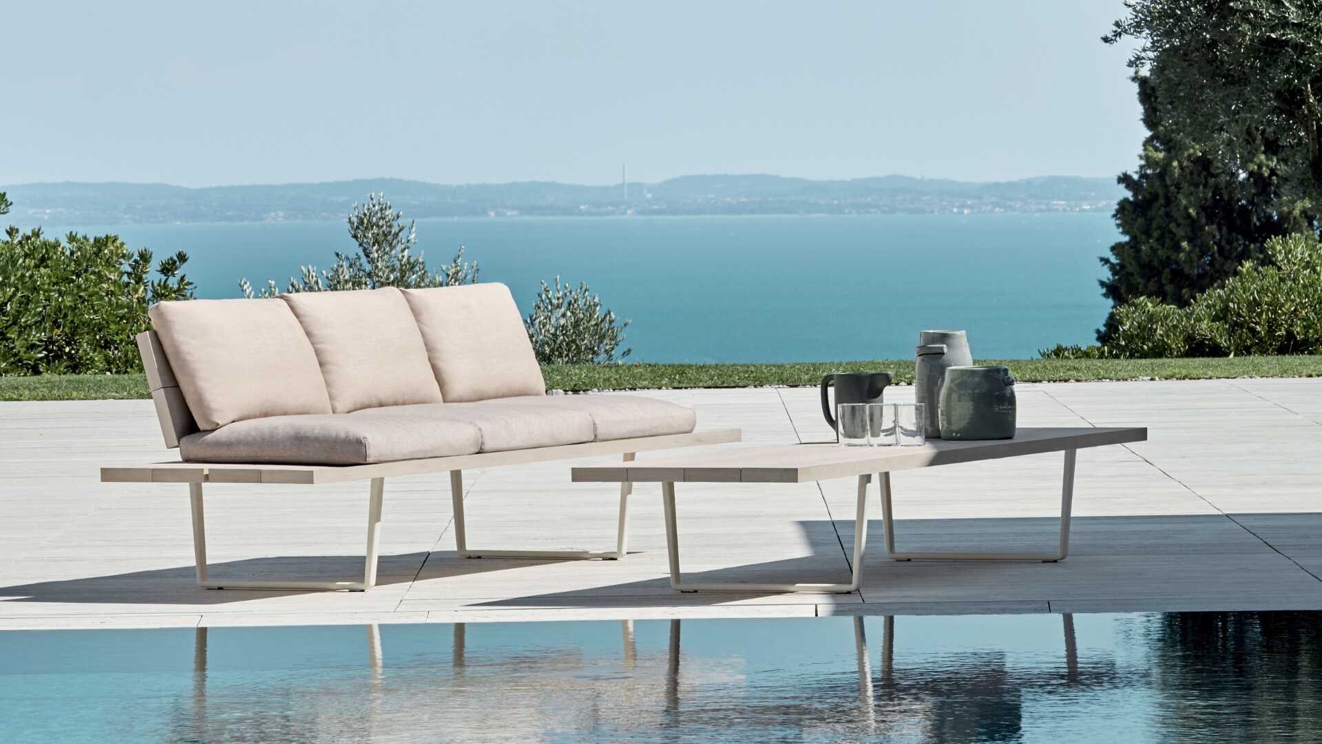 Benches and Pouffes Benches and Pouffes