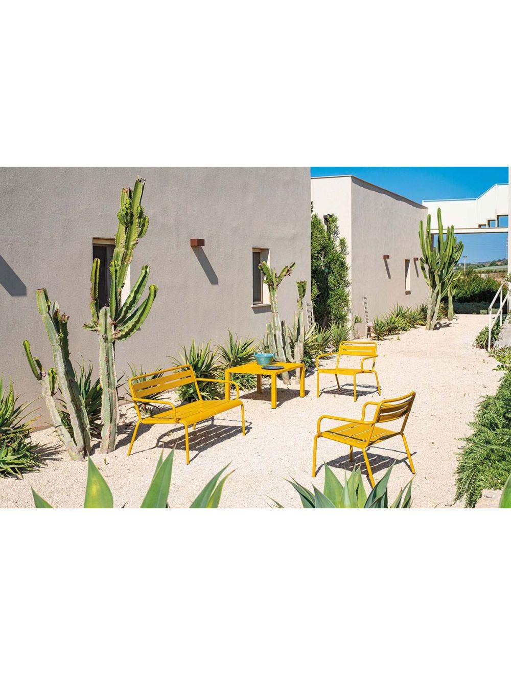Star 165 Lounge Chair by Emu Online Sales | SintesiDesign®