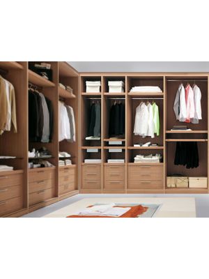 Custom Made Walk in Closet by Bianchi Mobili 