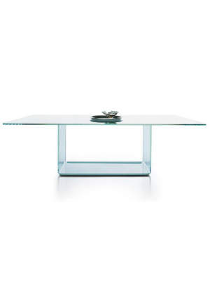 Tavolino con base in inox satinato o metallo laccato, varie finiture. Top in vetro temperato laccato, acidato laccato o decorato laccato.